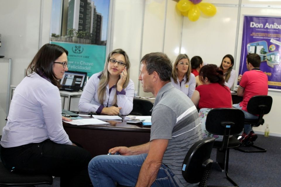 Mais de 5 mil visitantes-compradores so esperados durante os trs dias de realizao do 12 Salo do Imvel e Feiro CAIXA (Foto - Arquivo 2015)