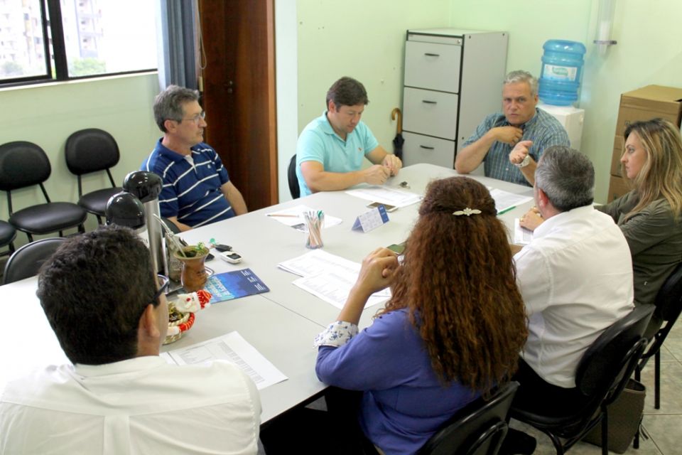 Secovi-Oeste/SC - Associados do Sindicato da Habitao do Oeste participam da assembleia geral da entidade 