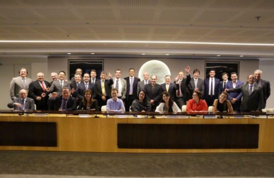 Secovi-Oeste/SC - Dirigentes integram reunio da CBCSI em Braslia